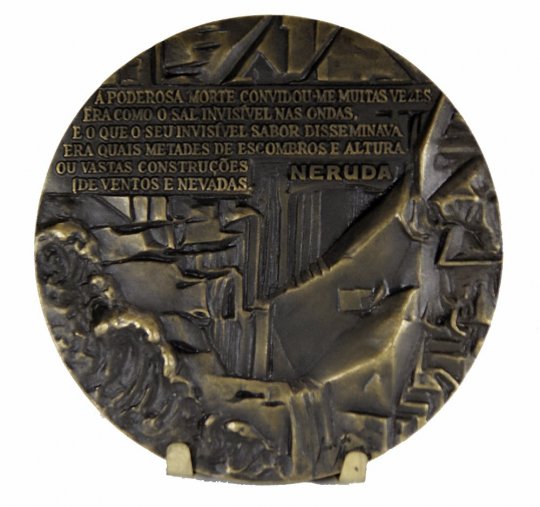 JOSE DE MOURA medal - Neruda Chilean poet, diplomat and politician
